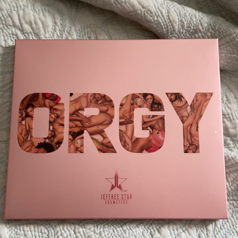 Jeffree Star Orgy eyeshadow palette